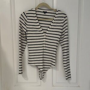 Striped V-Neck Long Sleeve Top